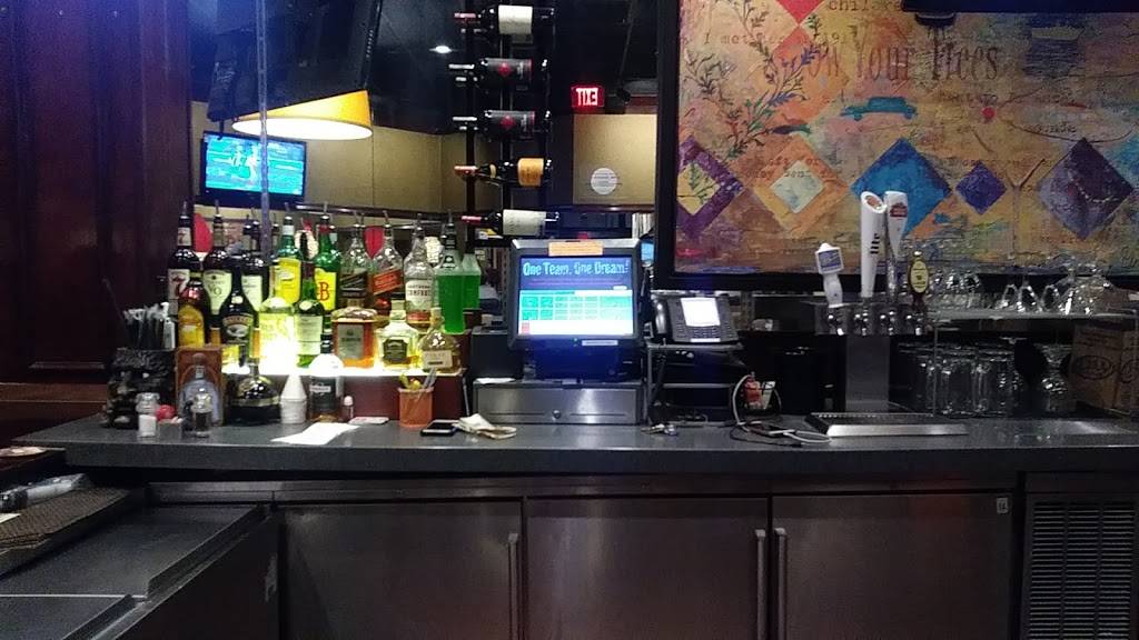 Ruby Tuesday | restaurant | Lakeforest Mall, 701 Russell Ave, Gaithersburg, MD 20877, USA | 3012162772 OR +1 301-216-2772