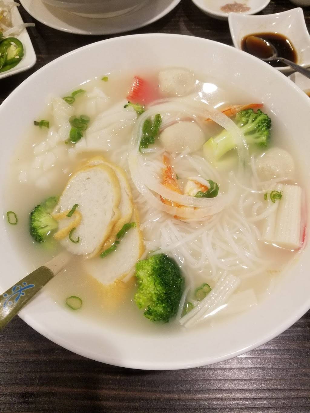 Dumpling Legend | restaurant | 176-61 Union Tpke, Fresh Meadows, NY 11366, USA | 7183800028 OR +1 718-380-0028