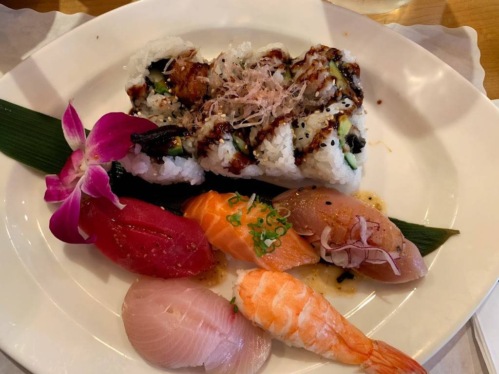 Sushi Bear | restaurant | 17292 McFadden Ave, Tustin, CA 92780, USA | 7148844172 OR +1 714-884-4172