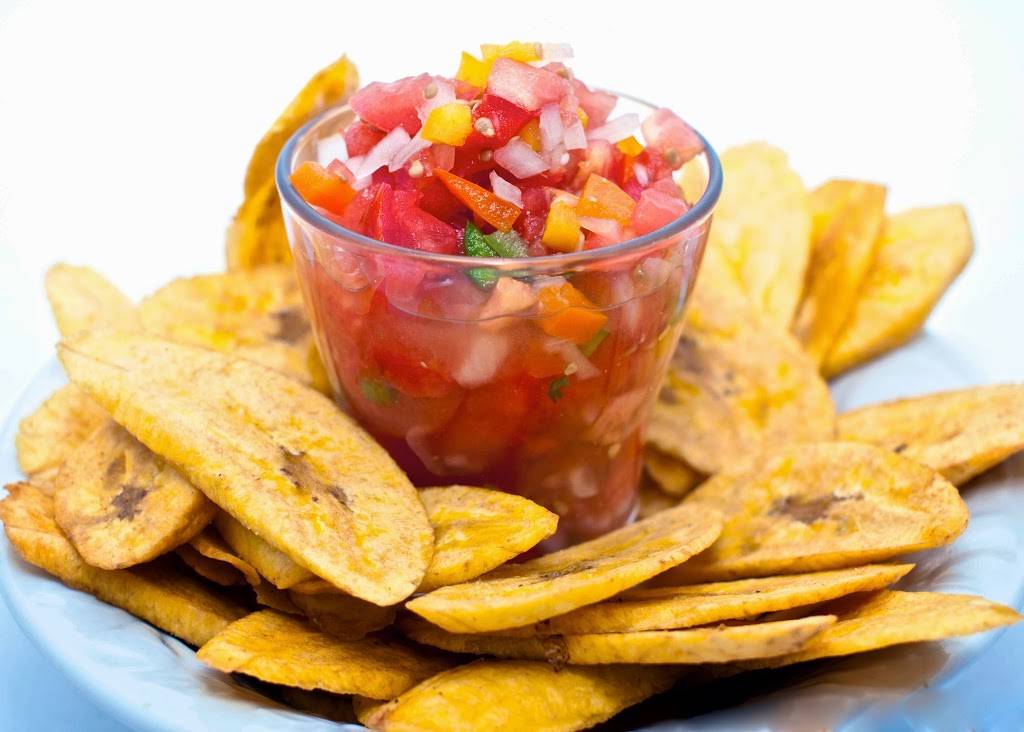 Chucherias Restaurant | restaurant | 101 2nd St #500, Holly Hill, FL 32117, USA | 3862390548 OR +1 386-239-0548