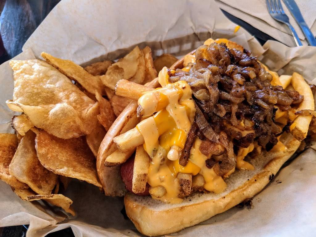 Rocket Dog Brats and Brew- Fresno | restaurant | 88 E Shaw Ave, Fresno, CA 93710, USA | 5592838096 OR +1 559-283-8096