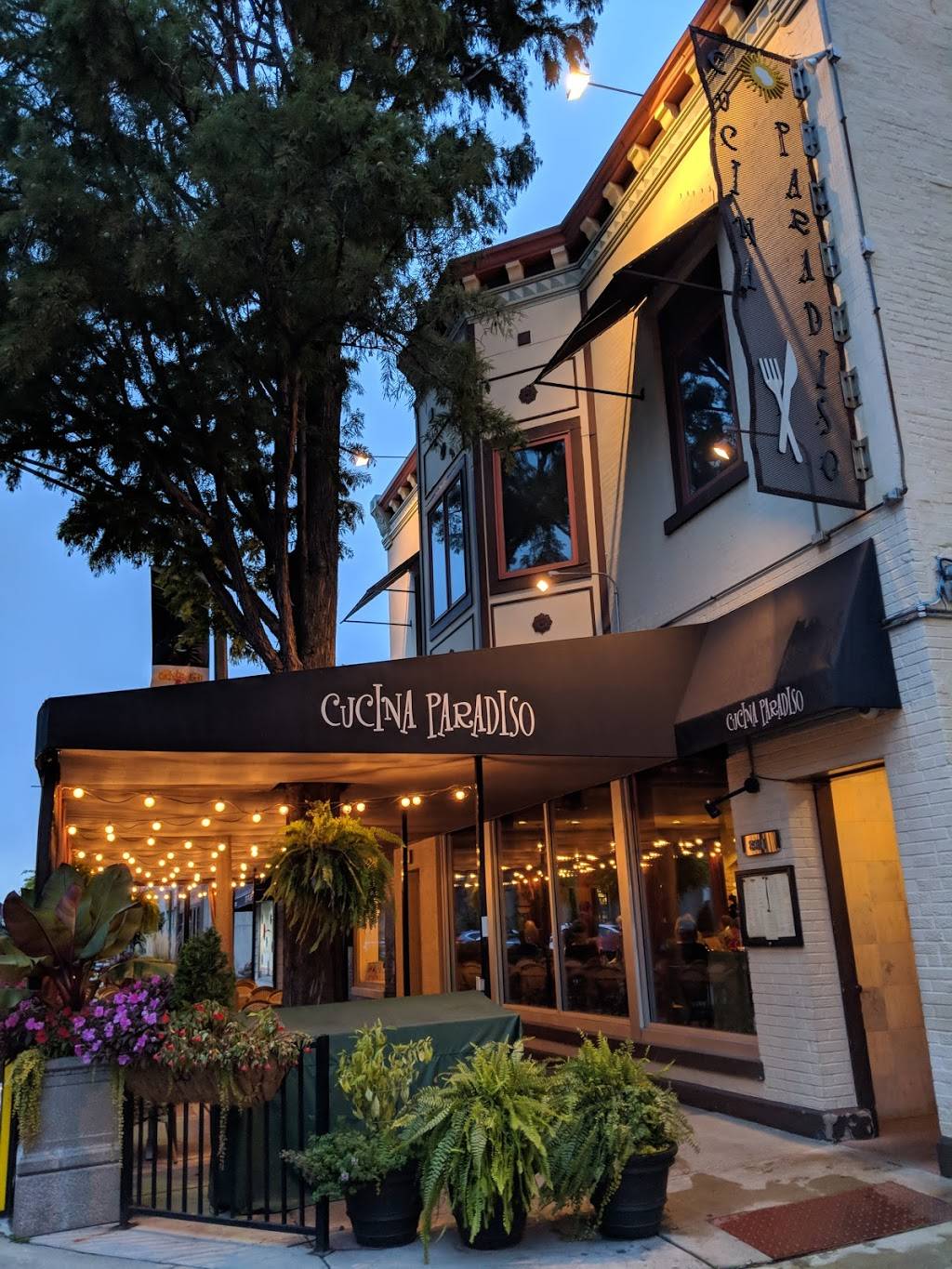 Cucina Paradiso | restaurant | 814 North Blvd, Oak Park, IL 60301, USA | 7088483434 OR +1 708-848-3434