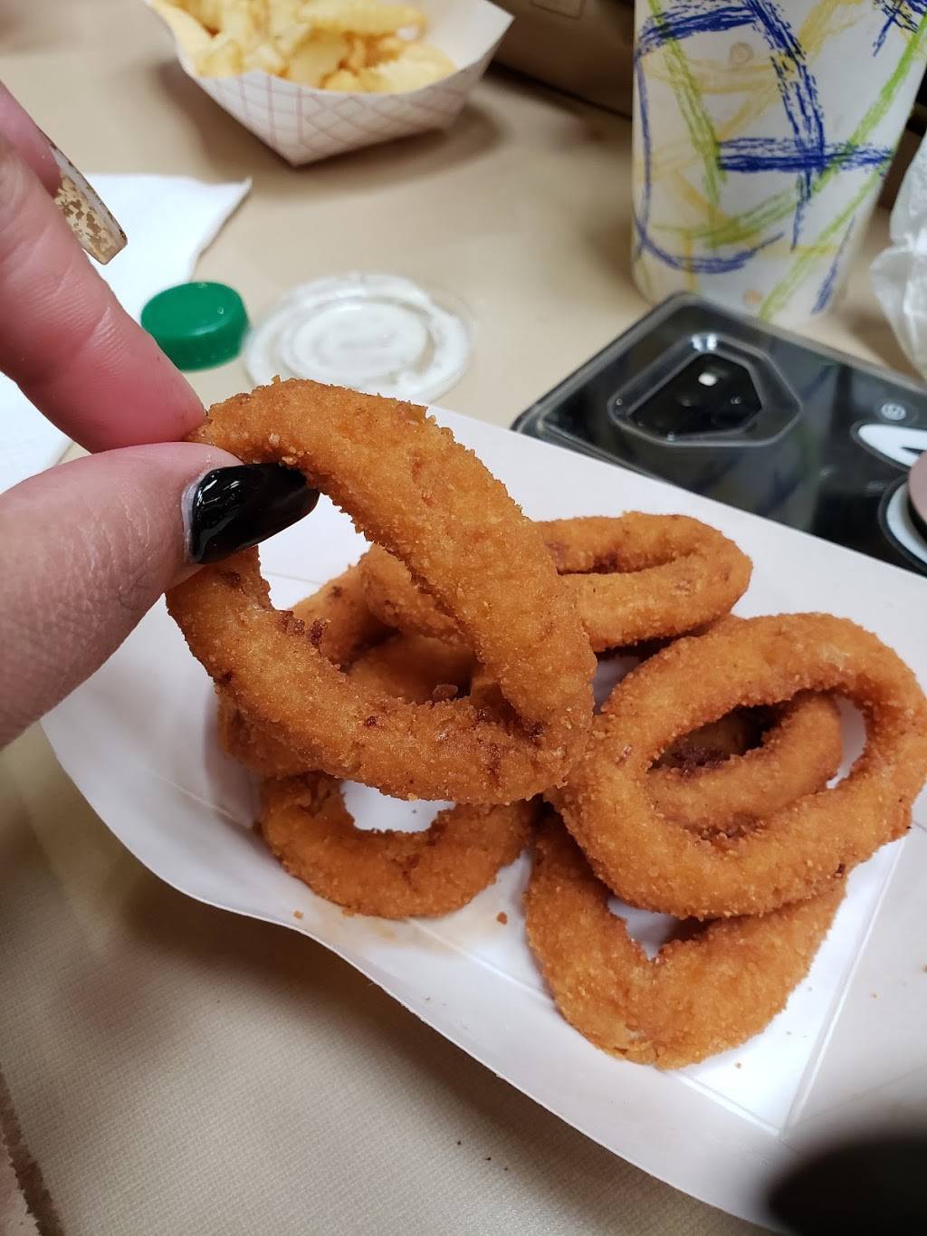 Mo Burger | restaurant | 5008 S Arizona Mills Cir Ste 655, Tempe, AZ 85282, USA | 6026353774 OR +1 602-635-3774