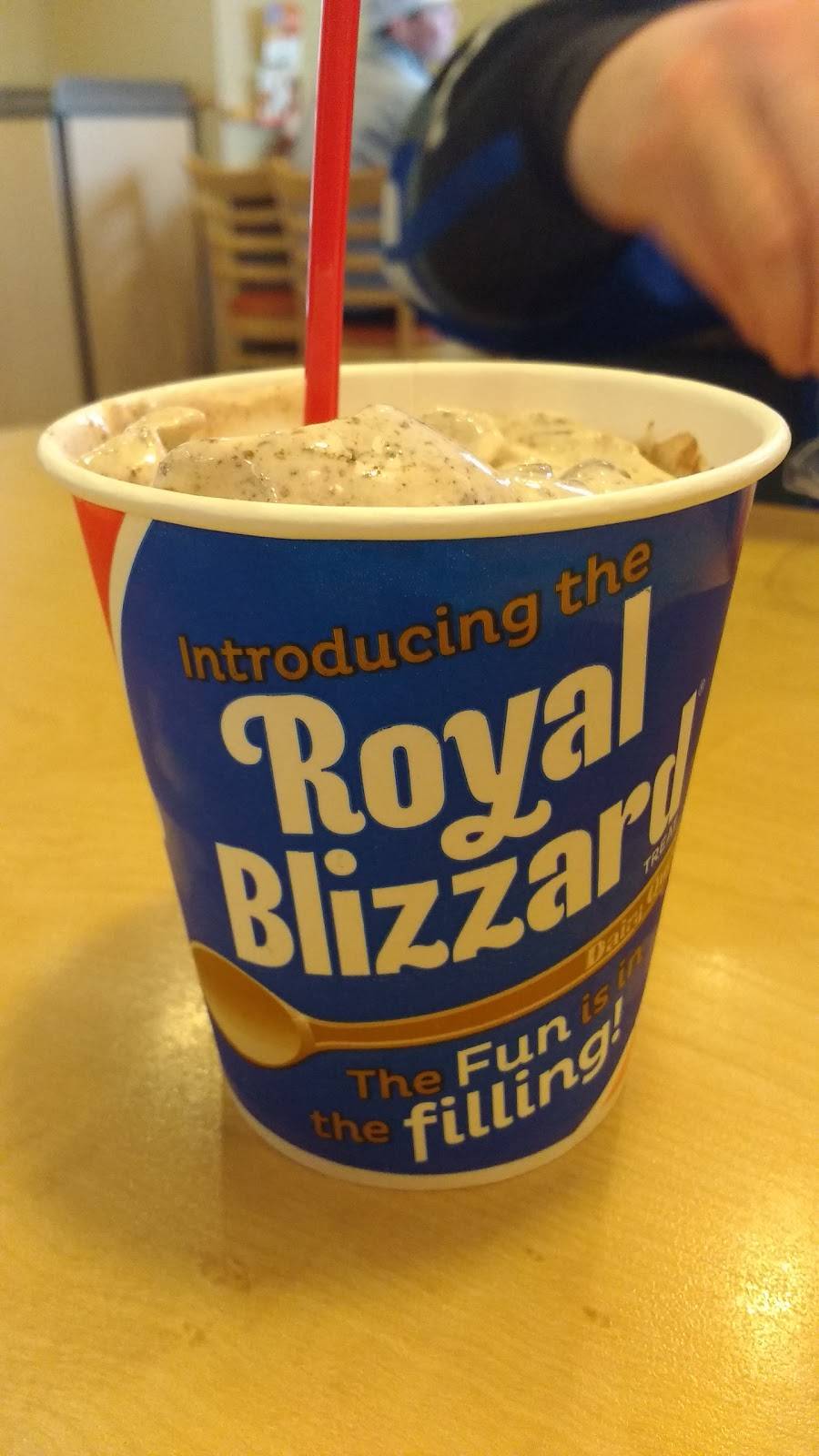 Dairy Queen Grill & Chill | restaurant | 701 WI-136, Baraboo, WI 53913, USA | 6083566313 OR +1 608-356-6313