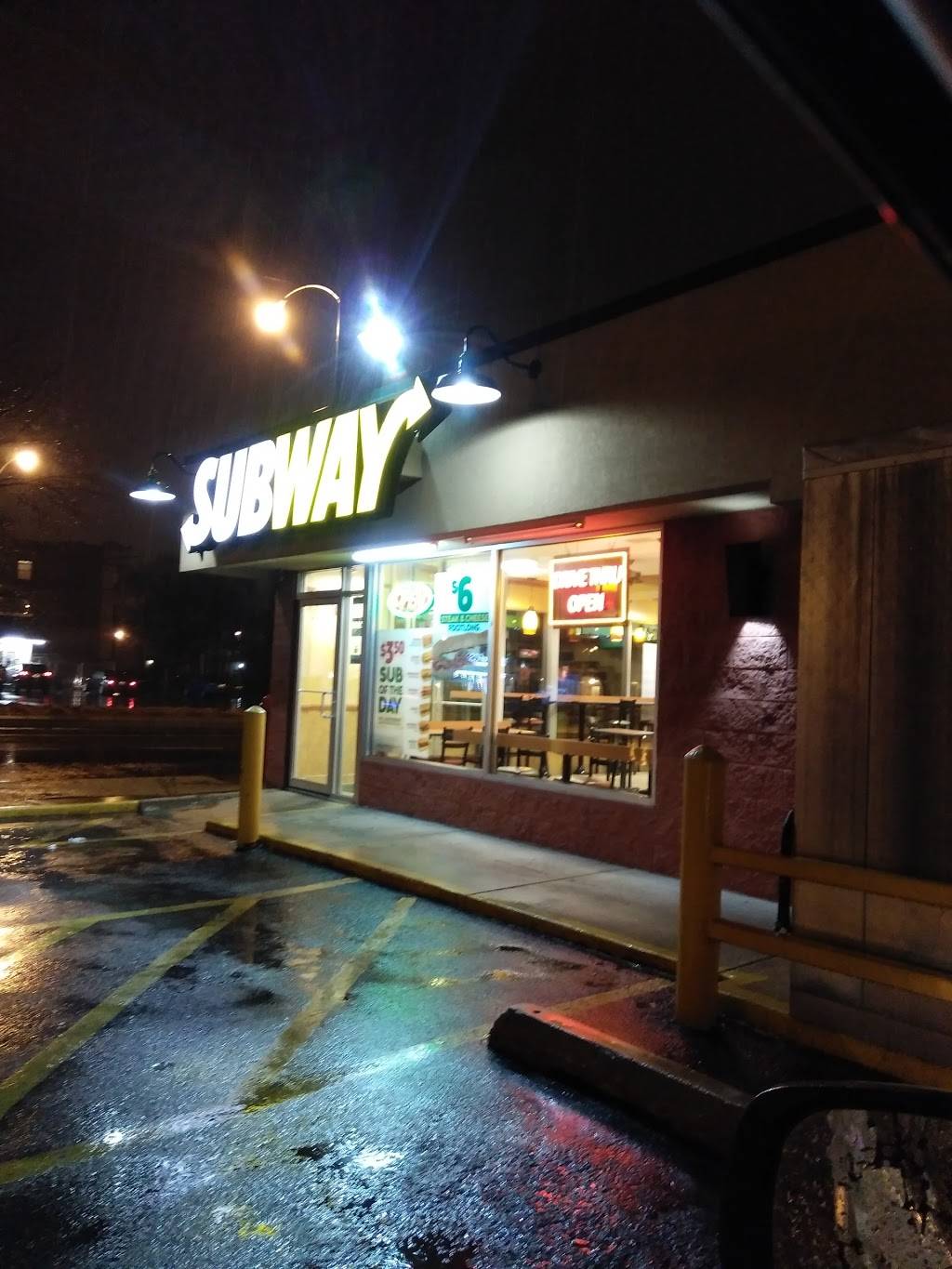 Subway Restaurants | restaurant | 1431 W 95th St, Chicago, IL 60643, USA | 7738403472 OR +1 773-840-3472