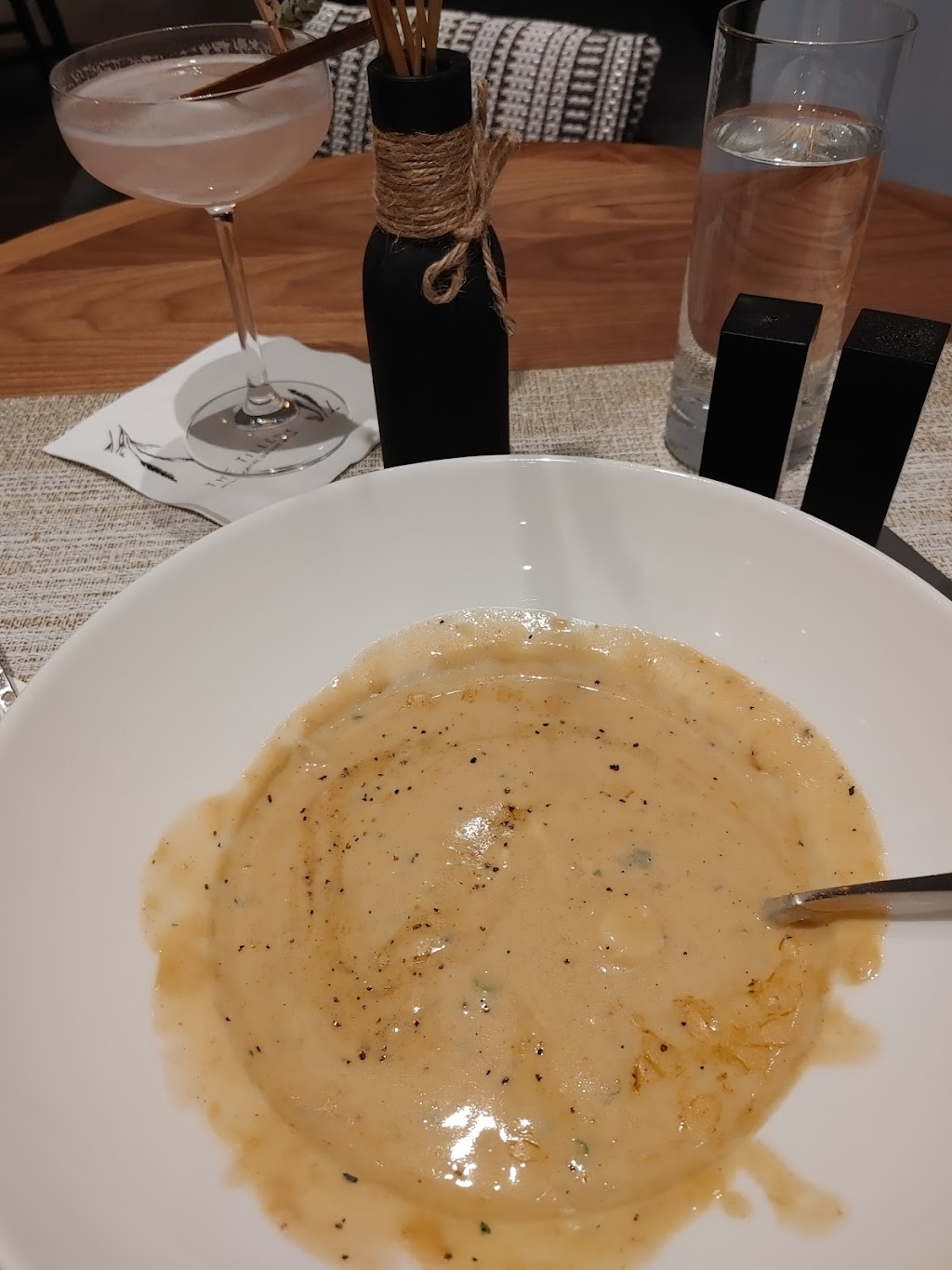 The Tillery | restaurant | 10101 Grand Central Ave, Owings Mills, MD 21117, USA | 4439408810 OR +1 443-940-8810