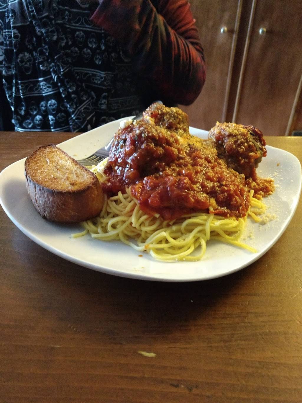 Dana Ks Kafe | restaurant | 22341 Marine View Dr S S, Des Moines, WA 98198, USA | 2062126404 OR +1 206-212-6404