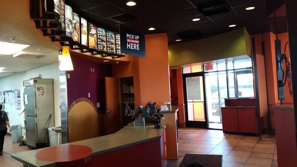 Taco Bell | meal takeaway | 32801 John R Rd, Madison Heights, MI 48071, USA | 2485889088 OR +1 248-588-9088