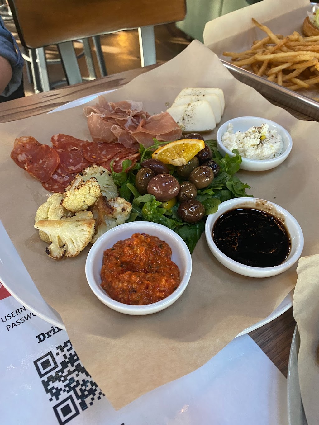 Sunnyside Supper Club | restaurant | 2915 W 44th Ave, Denver, CO 80211, USA | 3039555580 OR +1 303-955-5580