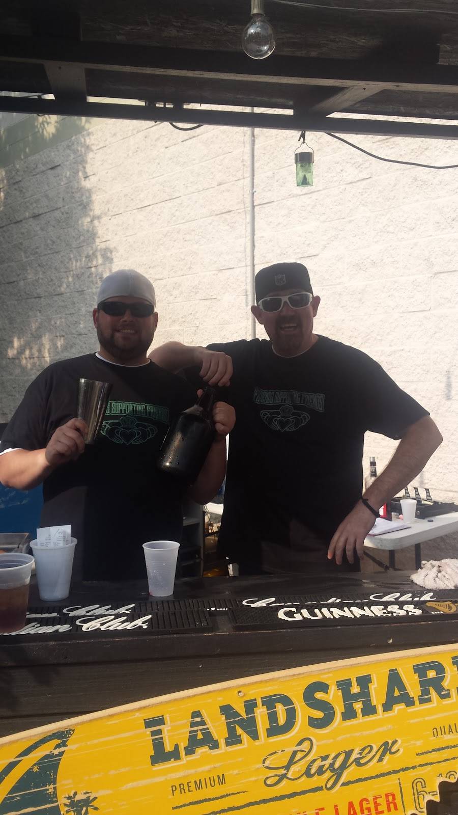 Gallaghers Pizza | meal delivery | 7748, 1273 N Bluff Rd, Greenwood, IN 46142, USA | 3178833334 OR +1 317-883-3334