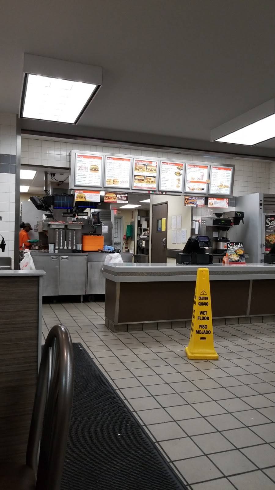 Whataburger | restaurant | 5900 San Pedro Ave, San Antonio, TX 78212, USA | 2107365769 OR +1 210-736-5769