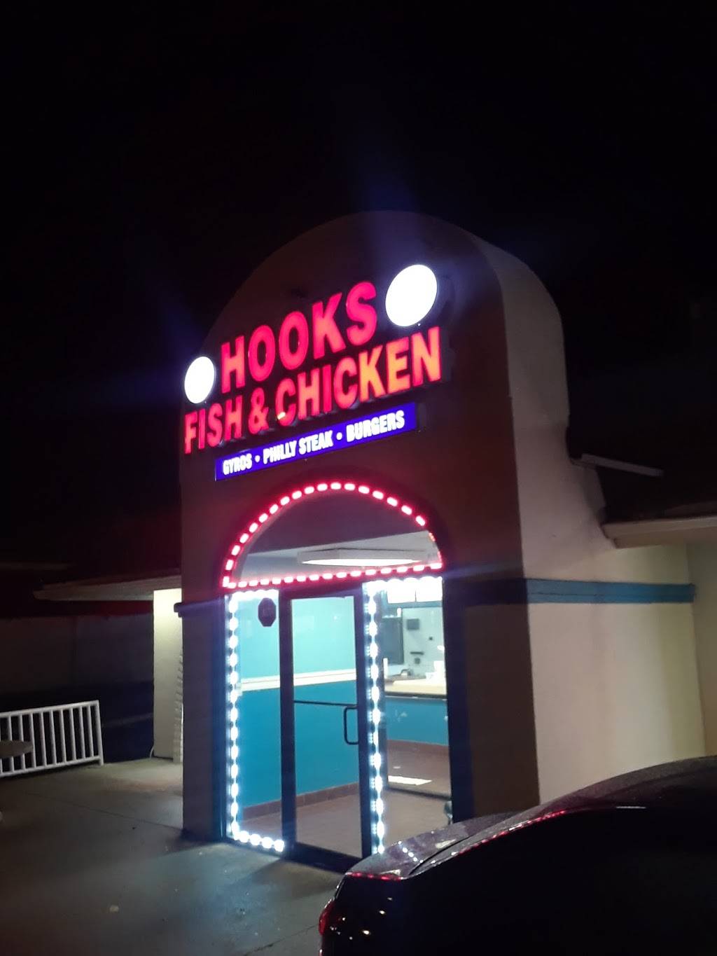 Hook Fish & Chicken | restaurant | 2021 S Erie Blvd, Hamilton, OH 45011, USA | 5137373817 OR +1 513-737-3817