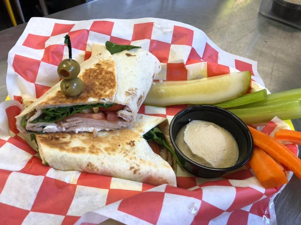 Moes Corner Deli | restaurant | 902 Military St, Port Huron, MI 48060, USA | 8102945109 OR +1 810-294-5109