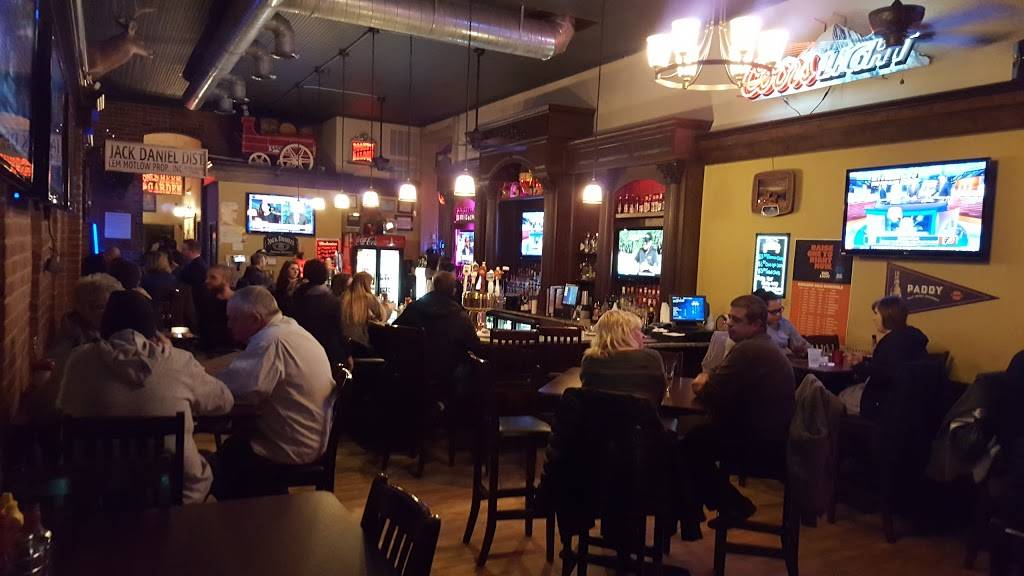 Boones Saloon | restaurant | 301 W Edwards St, Springfield, IL 62704, USA | 2176793752 OR +1 217-679-3752