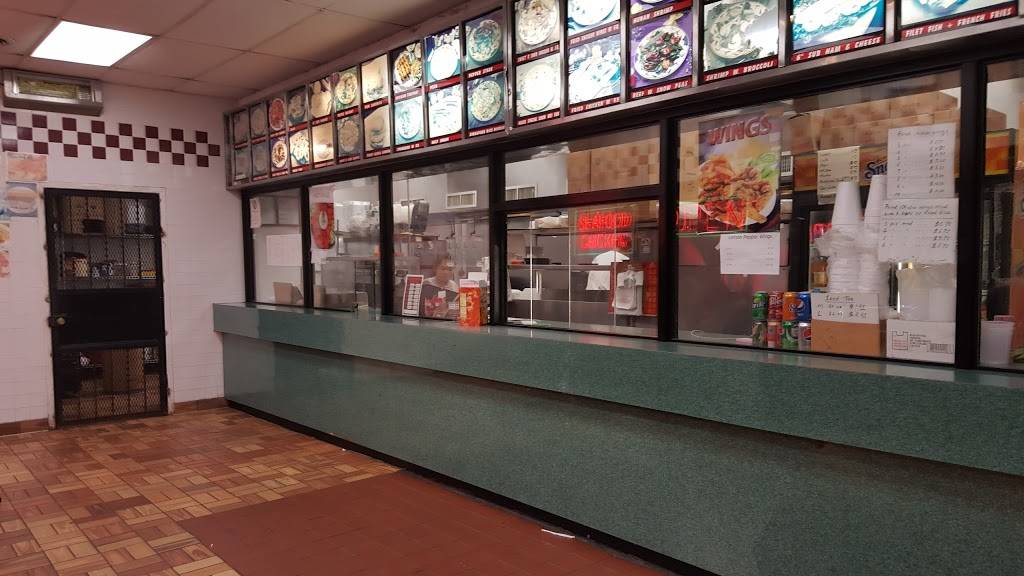 Lucky Star | meal takeaway | 8207 Landover Rd, Landover, MD 20785, USA | 3013228733 OR +1 301-322-8733