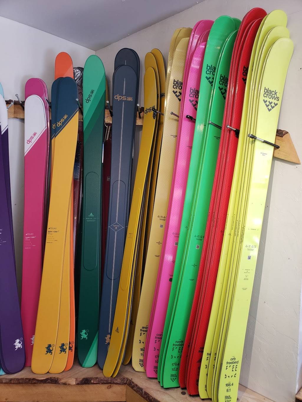 Cripple Creek Backcountry | cafe | 500 E Lionshead Cir #21, Vail, CO 81657, USA | 9705100450 OR +1 970-510-0450