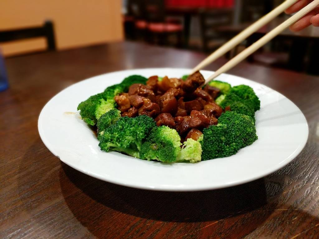 Stone Age Restaurant | restaurant | 415 N Milpas St, Santa Barbara, CA 93103, USA | 8059661088 OR +1 805-966-1088