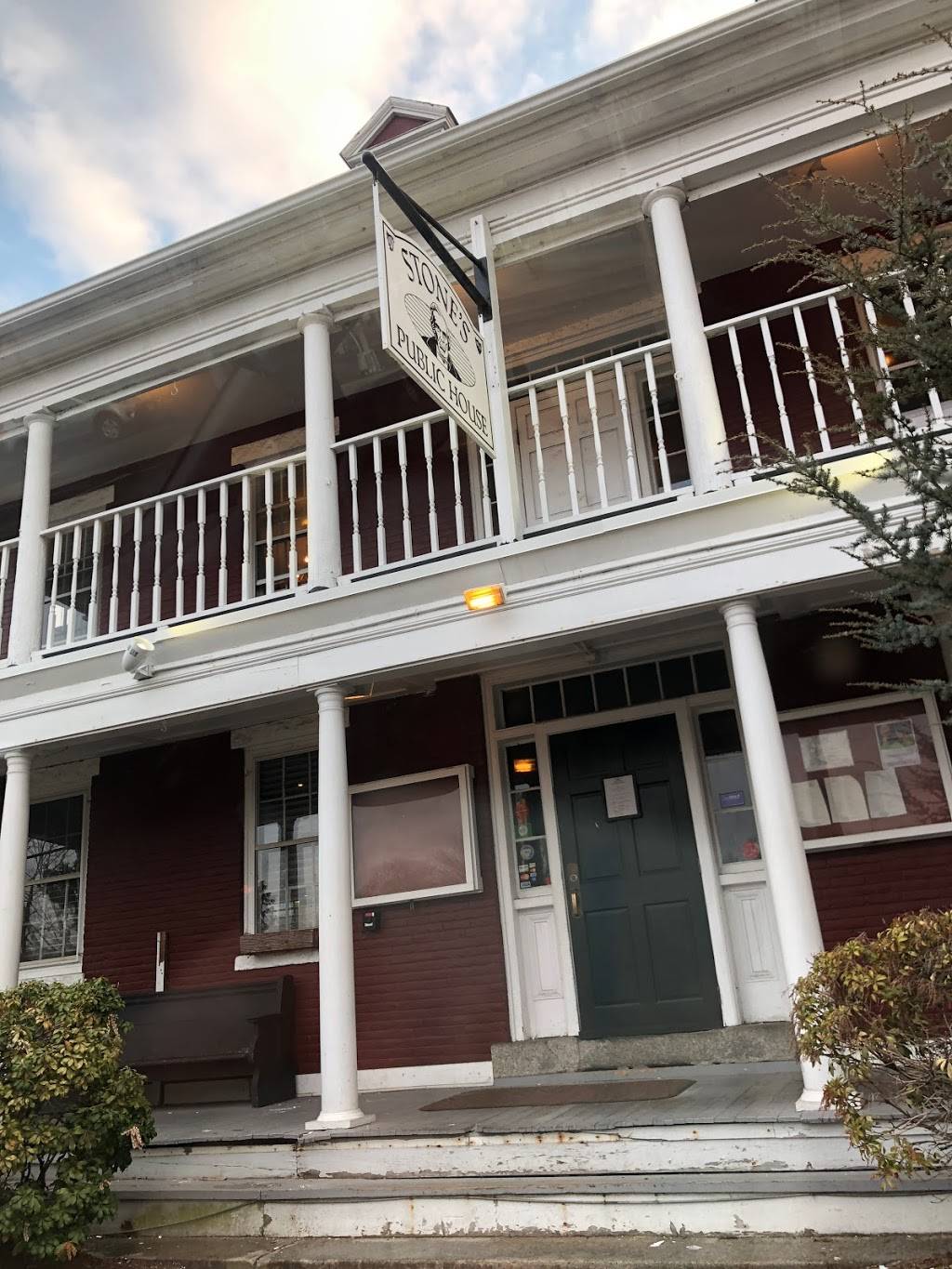 Stones Public House | restaurant | 179 Main St #1, Ashland, MA 01721, USA | 5088811778 OR +1 508-881-1778