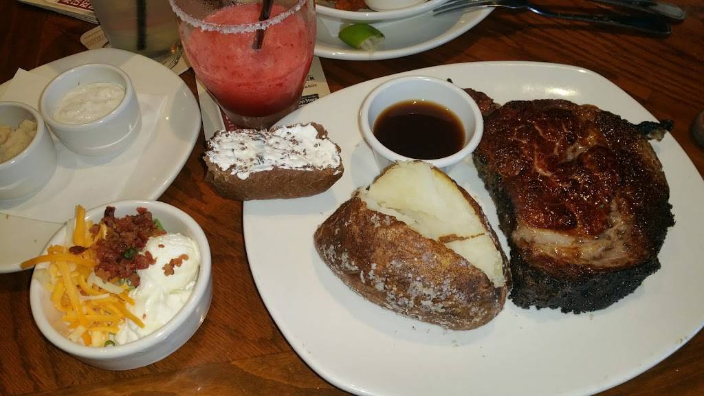 Outback Steakhouse | restaurant | 2765 W Shaw Ave, Fresno, CA 93711, USA | 5592241181 OR +1 559-224-1181