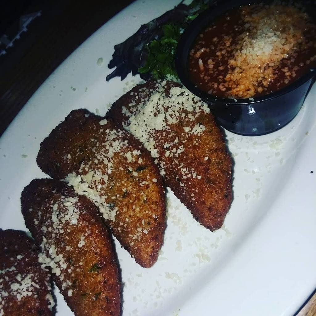 Woodys Pub Grub | restaurant | 11 Margaret Ave, Essex, MD 21221, USA | 4105257507 OR +1 410-525-7507