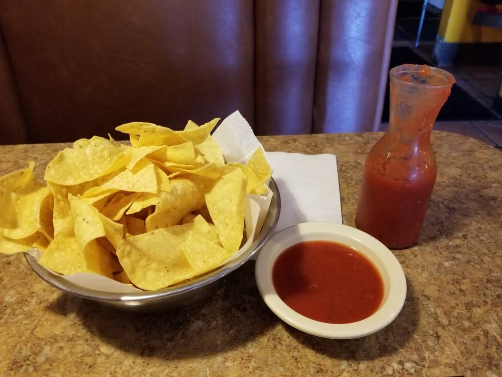 El Mariachi Mexican Food & Cantina | restaurant | 111 N Parker St, Olathe, KS 66061, USA | 9132547266 OR +1 913-254-7266