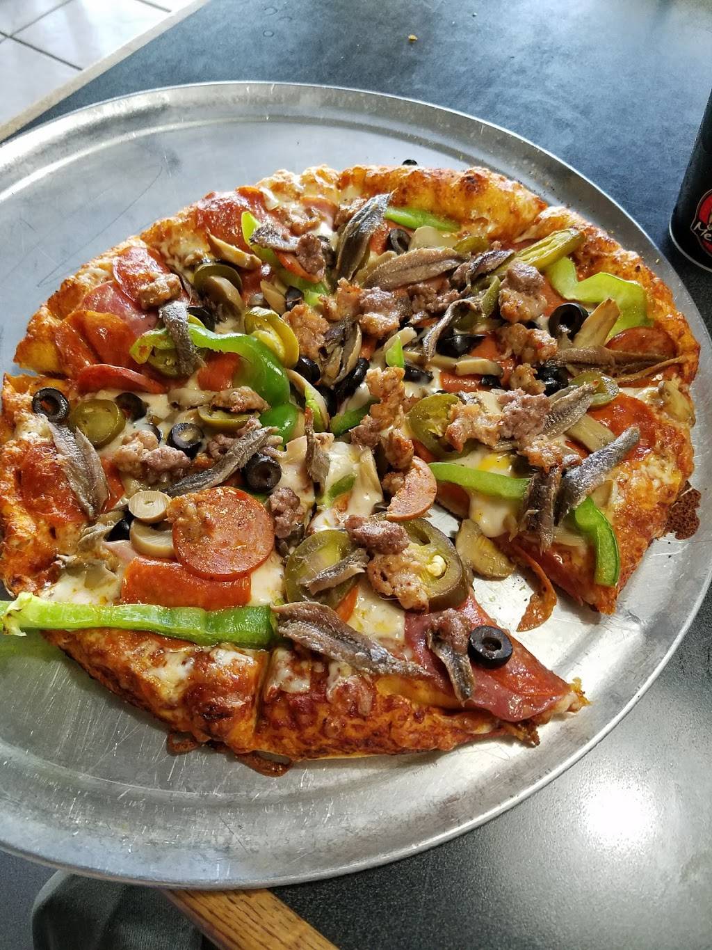 Me n eds Pizzeria | restaurant | 4550 Coffee Rd L, Bakersfield, CA 93308, USA | 6615881811 OR +1 661-588-1811