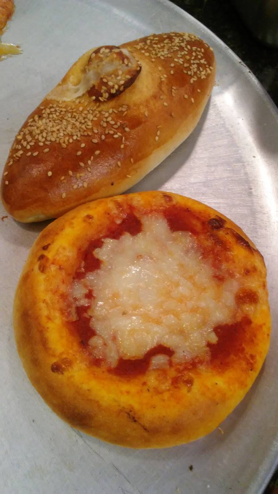 Carini Pizza | restaurant | 33 E Centre St, Mahanoy City, PA 17948, USA | 5707731416 OR +1 570-773-1416