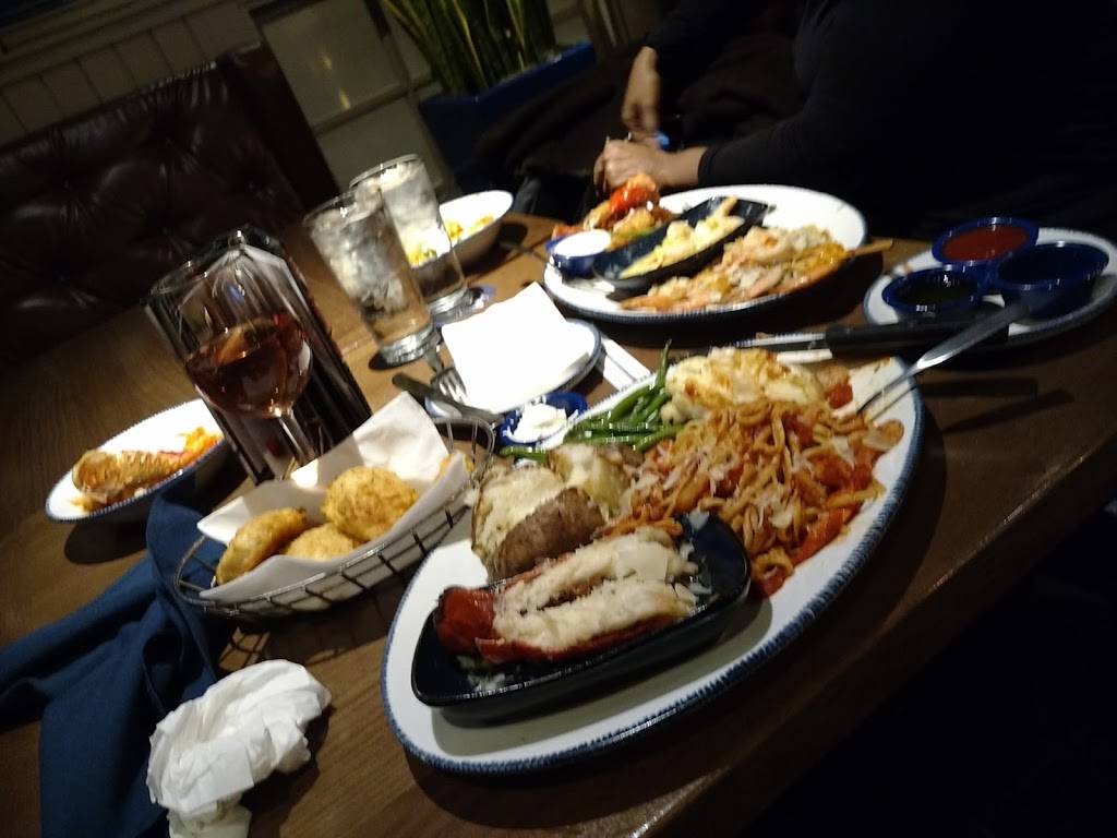 Red Lobster | restaurant | 7505 Broken Branch Ln, Manassas, VA 20109, USA | 7033352553 OR +1 703-335-2553