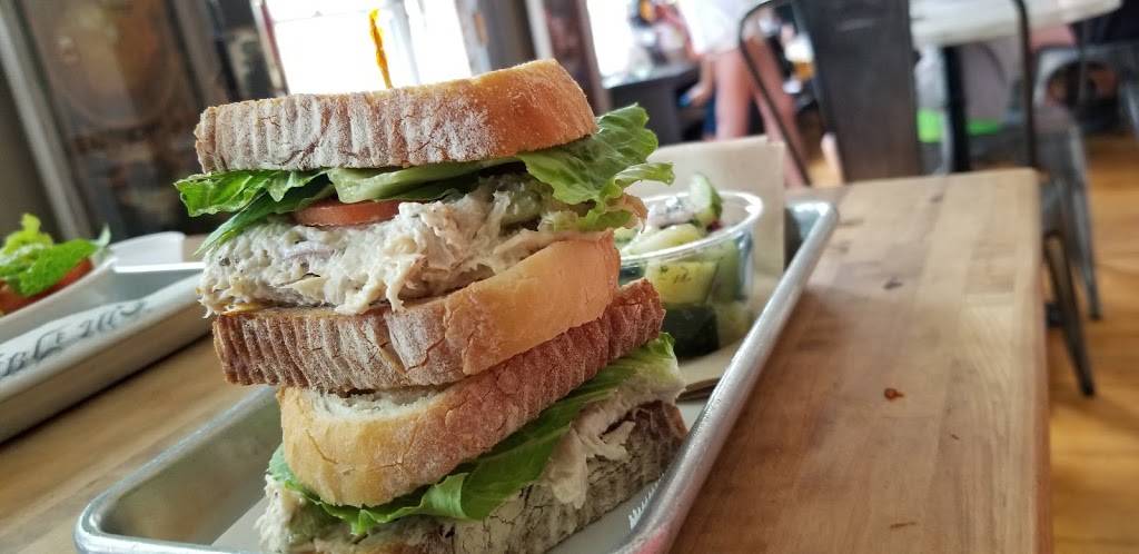 Town Kitchen & Provisions | restaurant | 309 N Bridge St, Bedford, VA 24523, USA | 5405860321 OR +1 540-586-0321