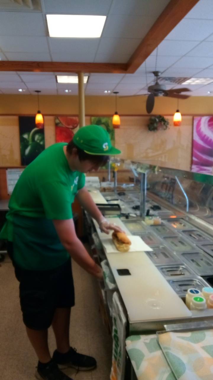 Subway Restaurants | restaurant | 1607 E McKinney St #400, Denton, TX 76209, USA | 9403816226 OR +1 940-381-6226