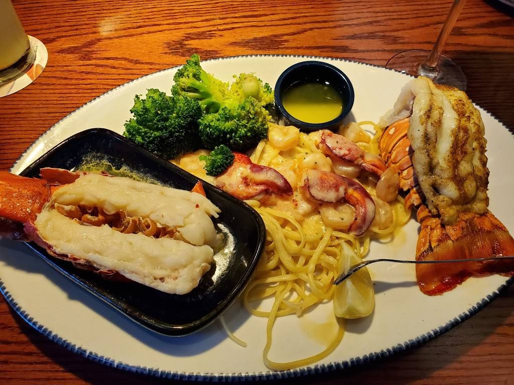 Red Lobster | restaurant | 3780 Sports Arena Blvd, San Diego, CA 92110, USA | 6192261057 OR +1 619-226-1057