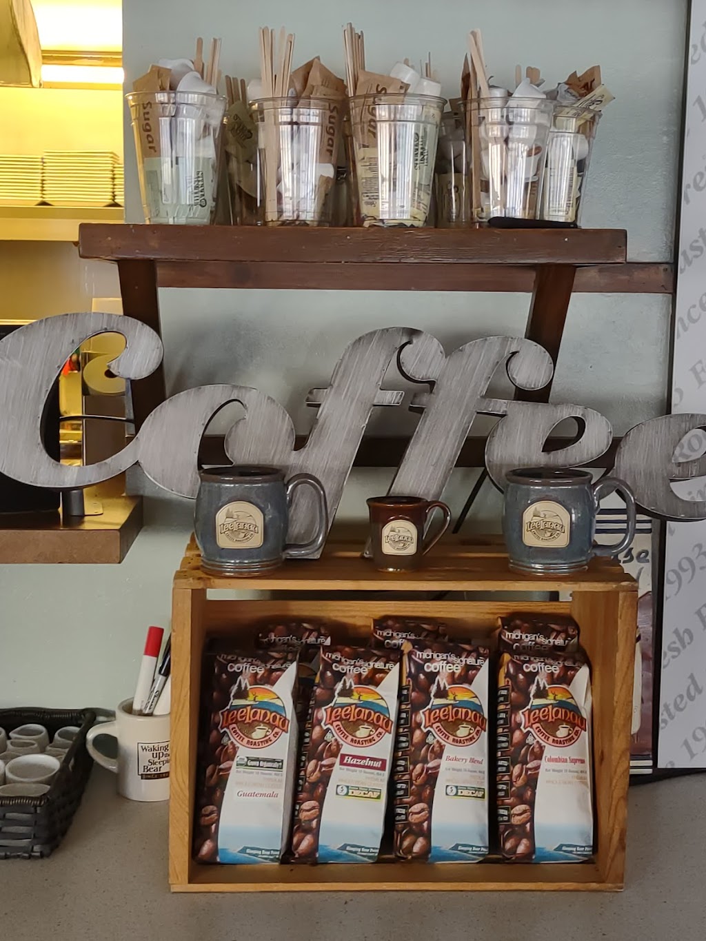 Leelanau Coffee Roasting Company Breakfast Bistro | restaurant | 101 S Main St, Leland, MI 49654, United States | 2319942202 OR +1 231-994-2202