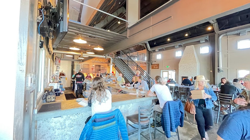 SeaQuake Brewing | restaurant | 400 Front St, Crescent City, CA 95531, USA | 7074654444 OR +1 707-465-4444