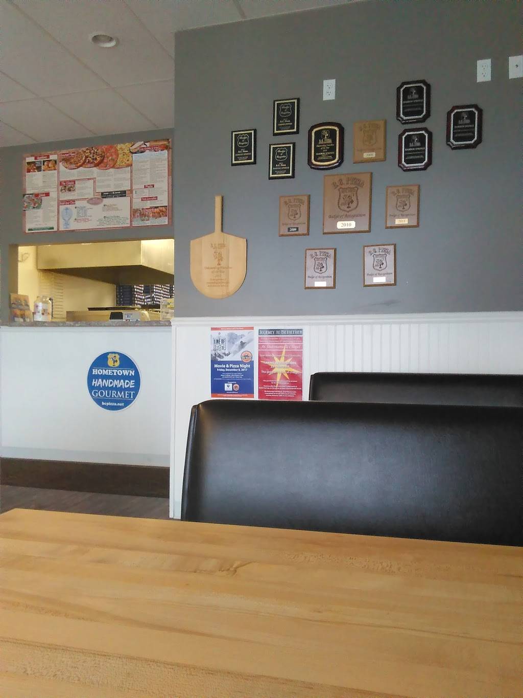 B C Pizza | restaurant | 930 S State St, Harbor Springs, MI 49740, USA | 2315262424 OR +1 231-526-2424