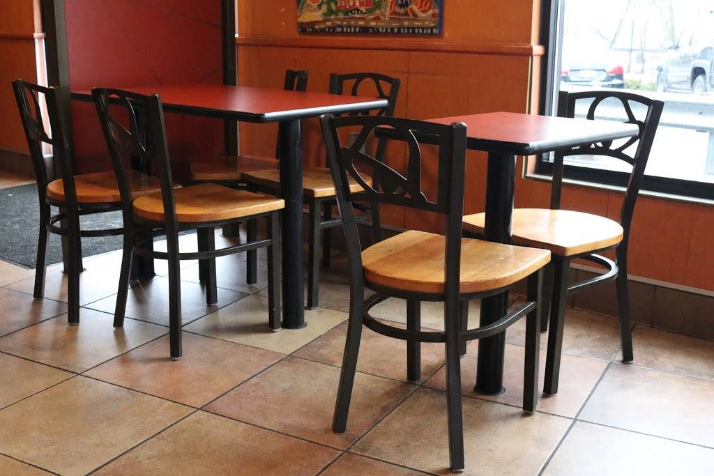 Taco Bell | meal takeaway | 2500 Highland Ave, Cincinnati, OH 45219, USA | 5132212373 OR +1 513-221-2373