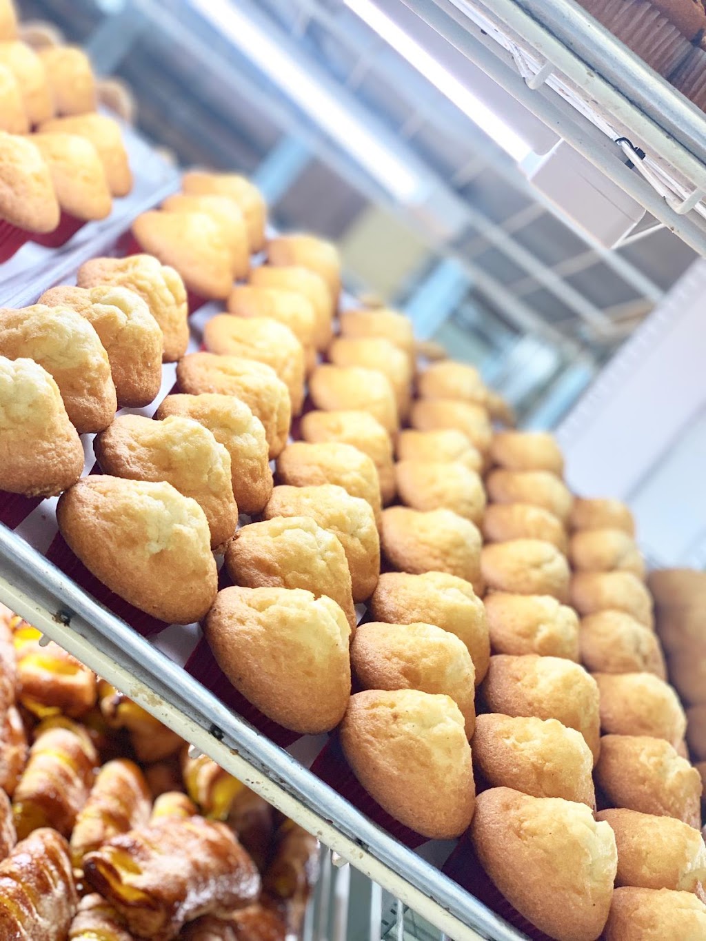 La Reyna Bakery | bakery | 8302 TX-107, Edinburg, TX 78542, USA | 9563861950 OR +1 956-386-1950