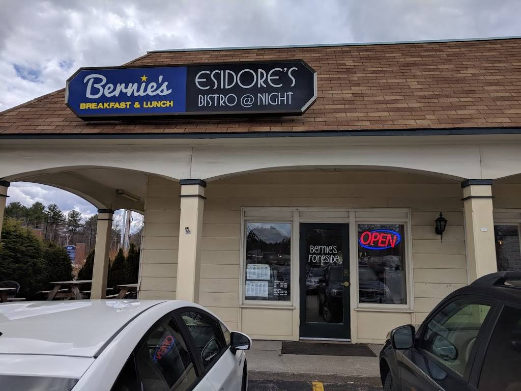Bernies Foreside / Mister Bagel | restaurant | 204 US-1, Falmouth, ME 04105, USA | 2077817817 OR +1 207-781-7817