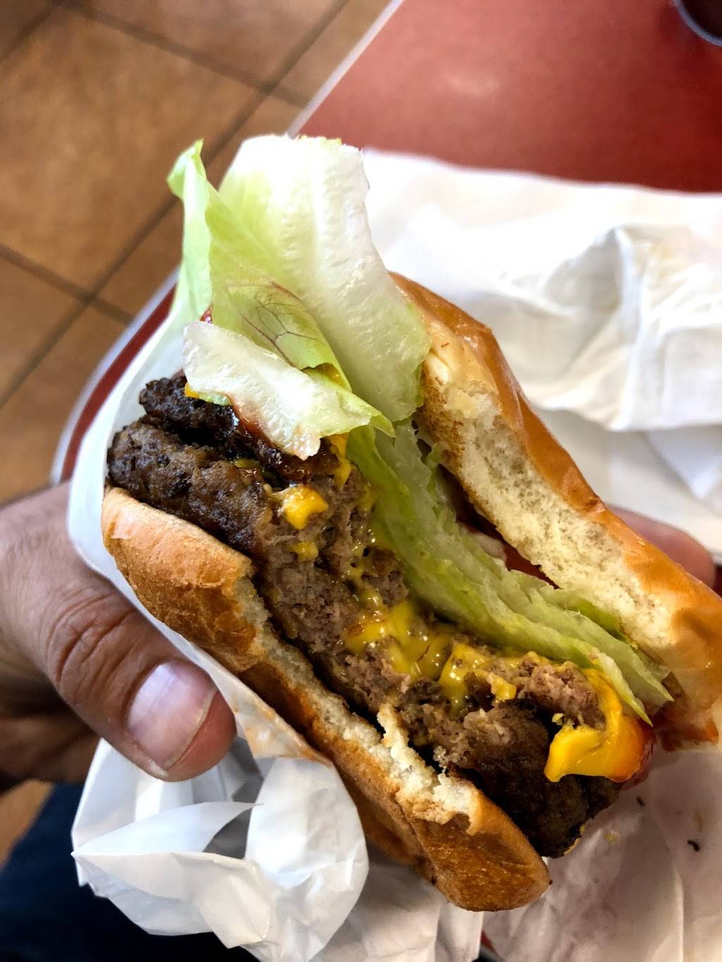 Jack in the Box | restaurant | 1935 W 11th St, Tracy, CA 95376, USA | 2098362087 OR +1 209-836-2087