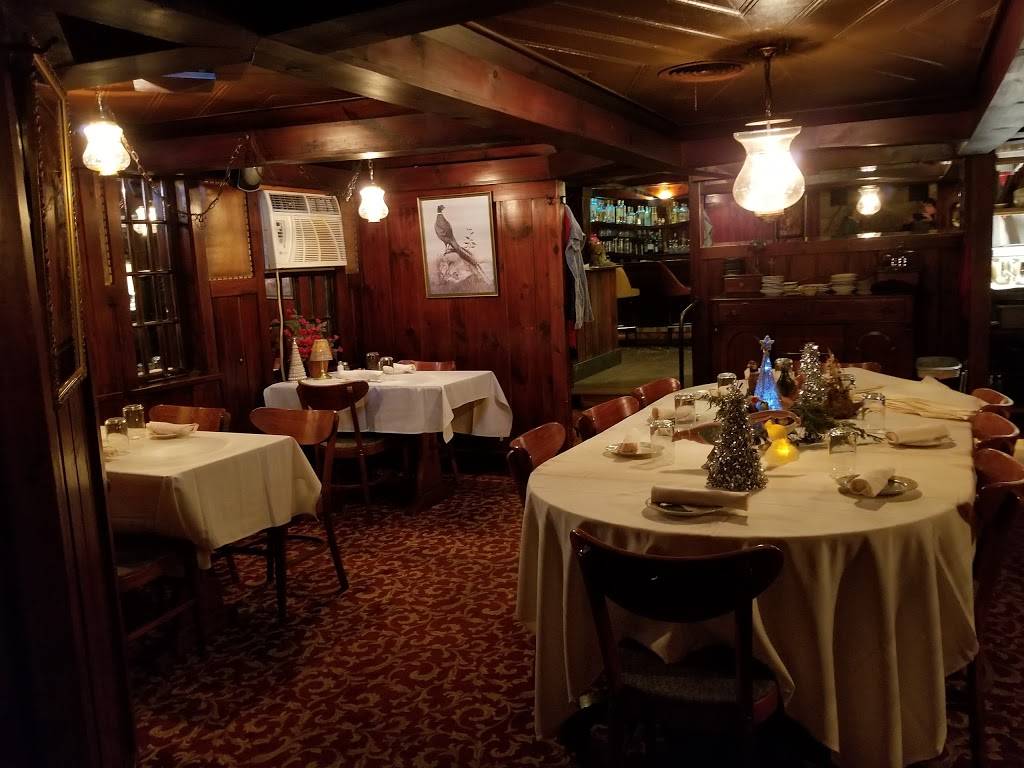 The Edgewater Supper Club | restaurant | 3522 Co Rd K, Jefferson, WI 53549, USA | 9206749942 OR +1 920-674-9942