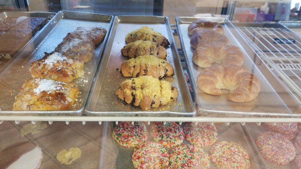 Dinks Deli & Bagel Bakery | bakery | 25860 McBean Pkwy, Santa Clarita, CA 91355, USA | 6612846057 OR +1 661-284-6057