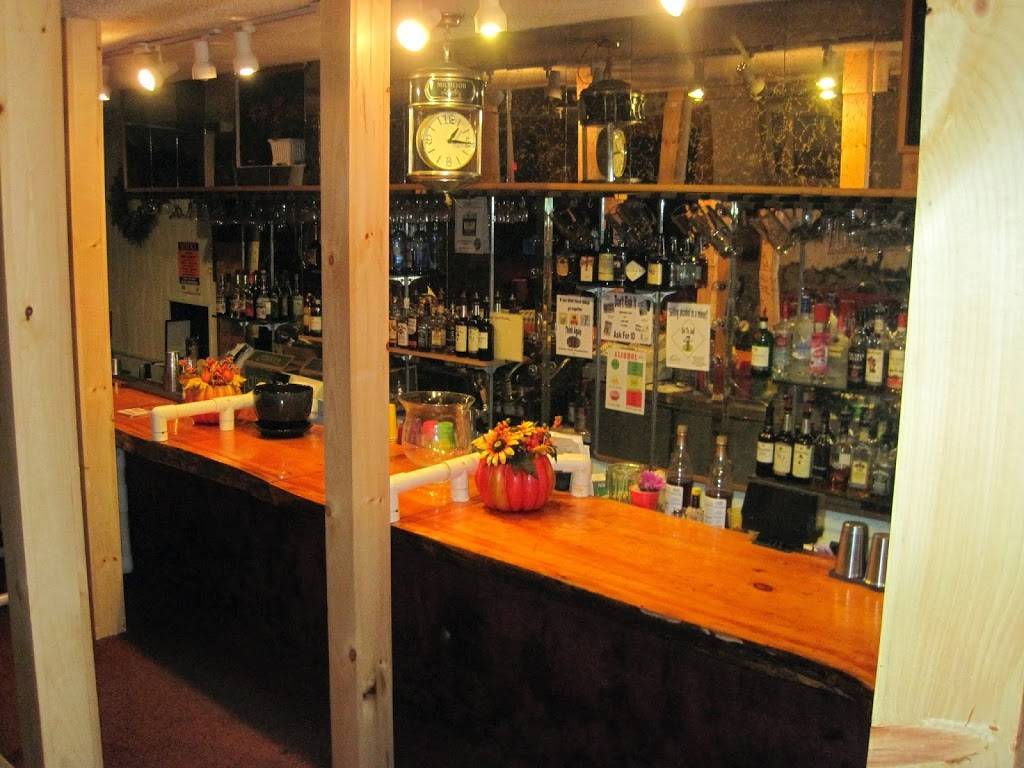 Dairy Center Motel & Restaurant | restaurant | 2445 Sampsonville Rd, Enosburg Falls, VT 05450, USA | 8029332030 OR +1 802-933-2030