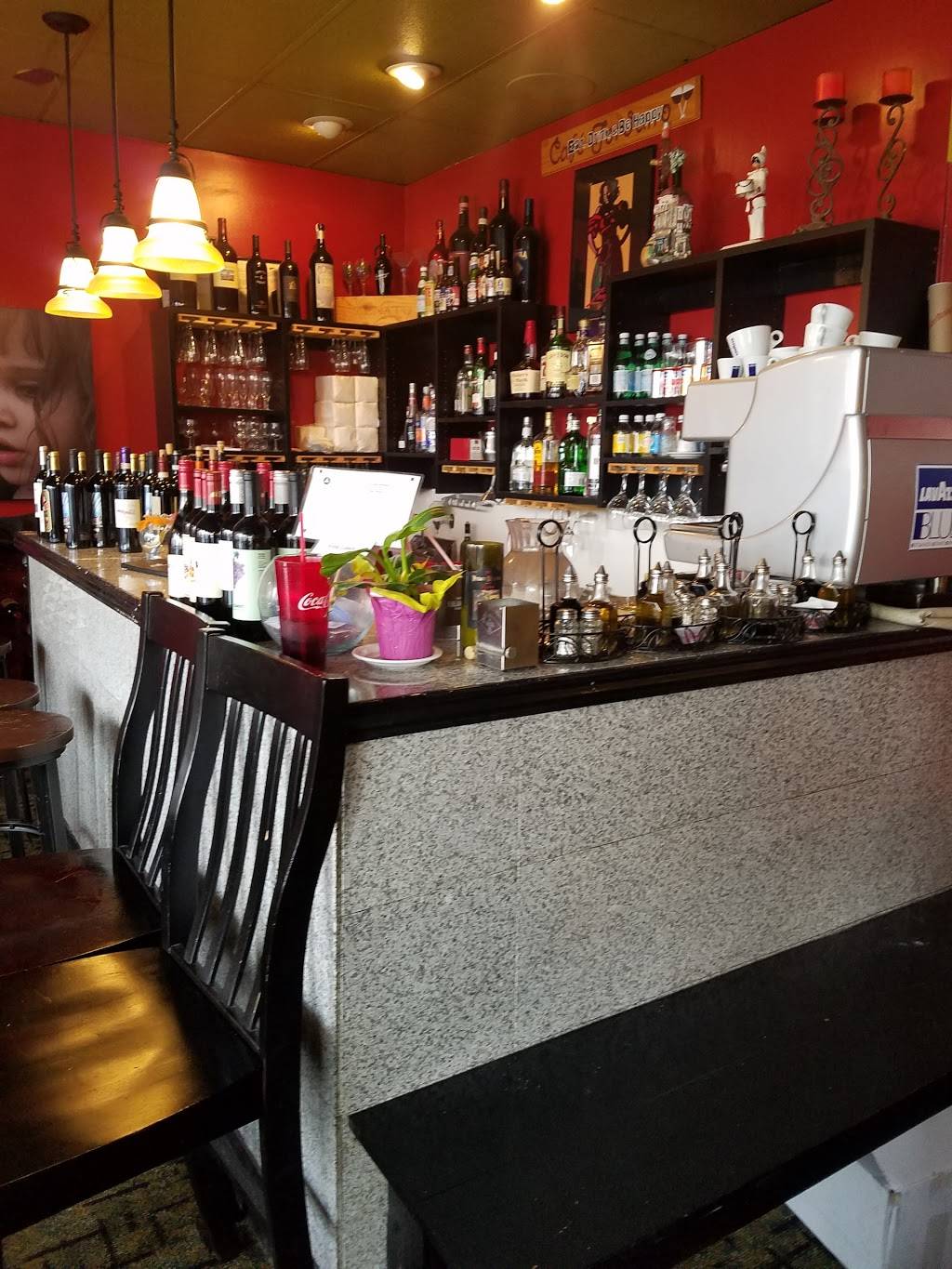 Cafe Jordano | restaurant | 11068 W Jewell Ave, Lakewood, CO 80227, USA | 3039886863 OR +1 303-988-6863