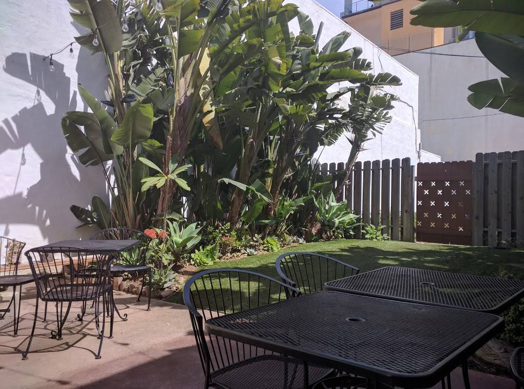 Tys Burger House | restaurant | 515 Mission Ave, Oceanside, CA 92054, USA | 7607575890 OR +1 760-757-5890