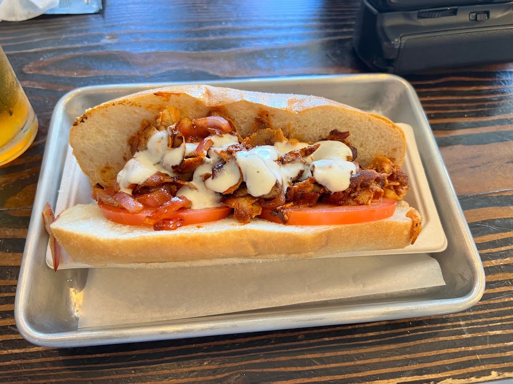 Flippin Burger | restaurant | 1419 Haight St, San Francisco, CA 94117, USA | 4158759933 OR +1 415-875-9933