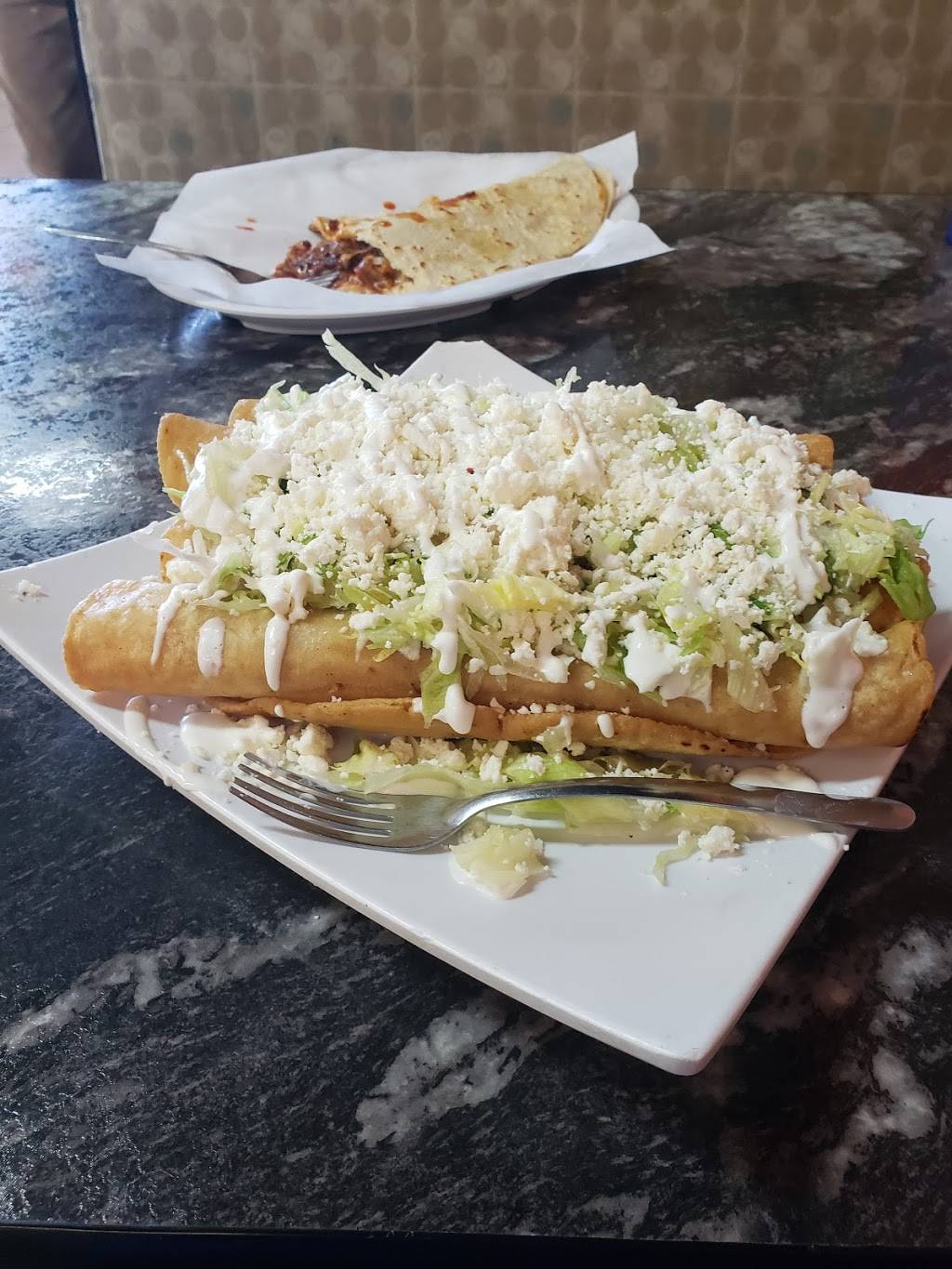 Tortas Locas LLC | restaurant | 3813 NE 4th St, Renton, WA 98056, USA | 4252710599 OR +1 425-271-0599