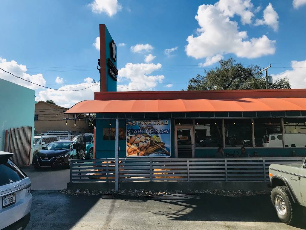 Fish Market & Restaurant | restaurant | 2238 SW 57th Ave, Miami, FL 33155, USA | 3053791104 OR +1 305-379-1104