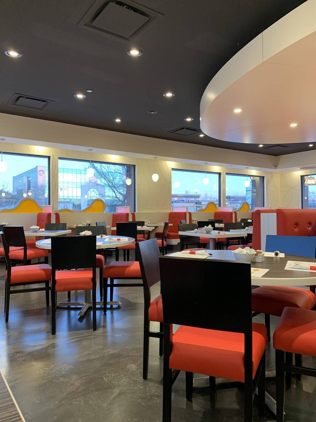 Allô! Mon coco | restaurant | 12920 Rue Sherbrooke E, Pointe-aux-Trembles, QC H1A 3W2, Canada | 5145436933 OR +1 514-543-6933