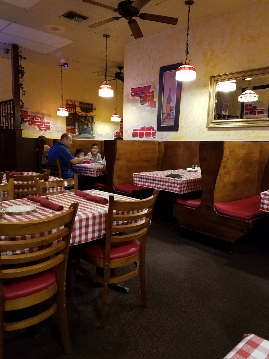 Augustinos Italian Restaurant | restaurant | 2006, 12554 Valley View St, Garden Grove, CA 92845, USA | 7148912695 OR +1 714-891-2695