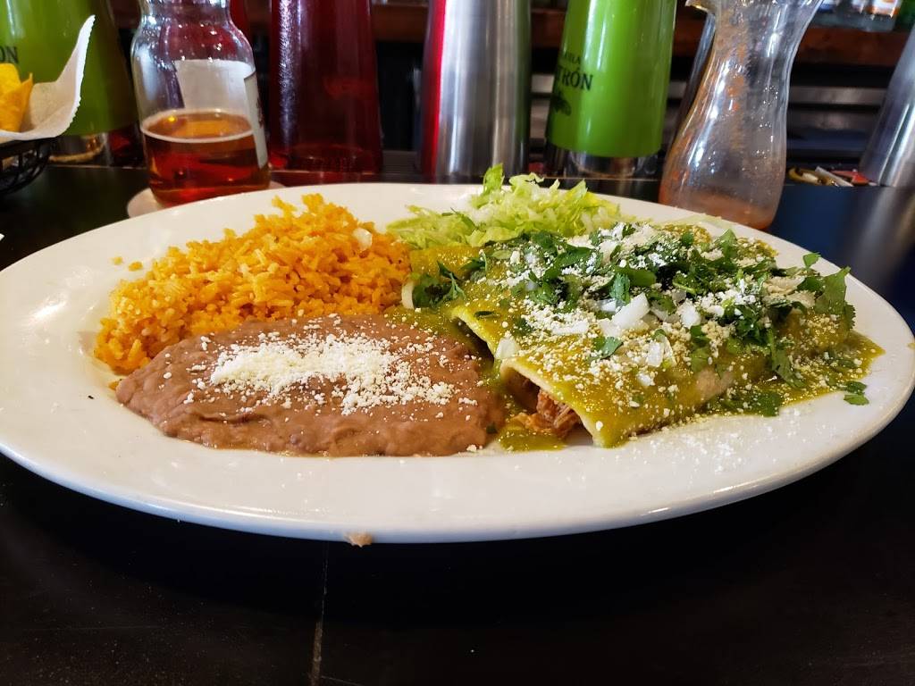 El Toro Cantina Bar & Restaurant | restaurant | 3008, 1934 W 6th St, Wilmington, DE 19805, USA | 3025435621 OR +1 302-543-5621