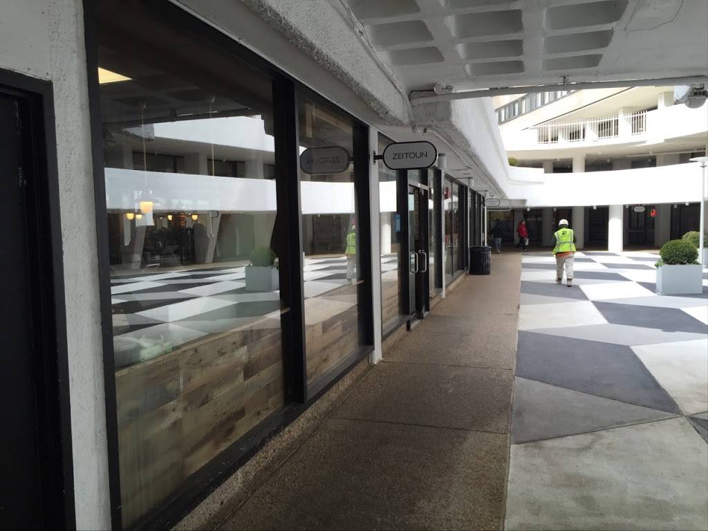 Zeitoun | restaurant | 2554 Virginia Ave NW, Washington, DC 20037, USA | 2025605372 OR +1 202-560-5372